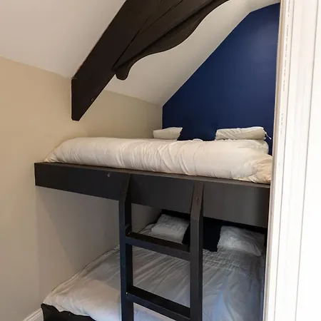 בית נופש View *